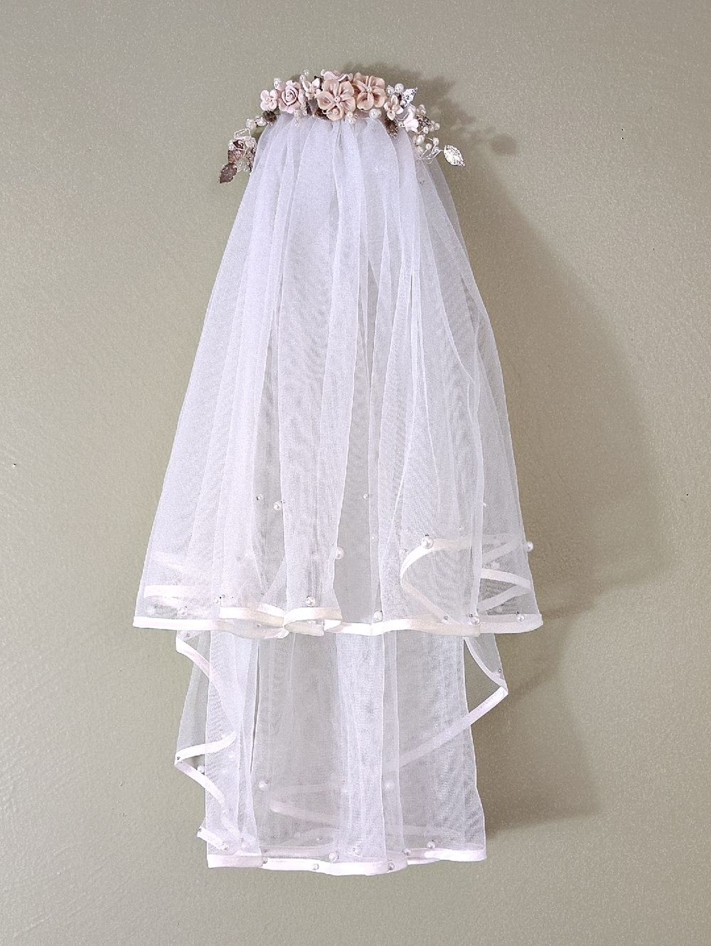 Handmade 20"l White Ivory Tulle Pearl‎ & Floral Accent Bridal Comb Veil Coquette